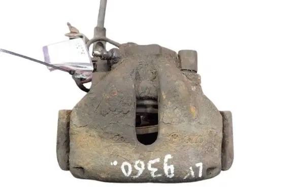 Volkswagen PASSAT B5.5 Front brake caliper