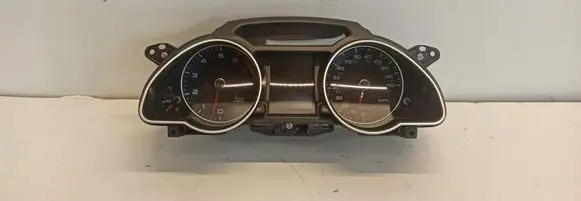 Audi A5 8T 8F Speedometer (instrument cluster) 8T0920983K