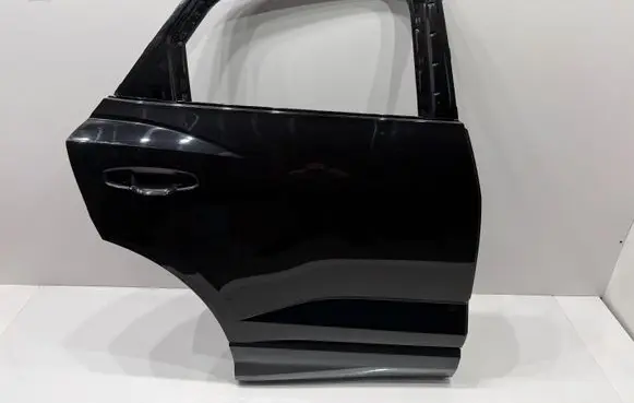 Audi Q3 F3 Rear door 