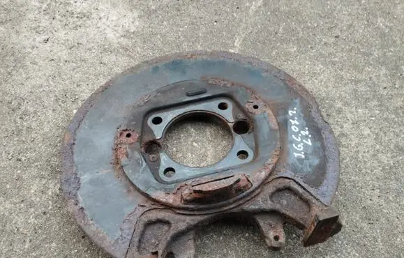 Jeep Grand Cherokee (WJ) Rear brake disc plate dust cover 