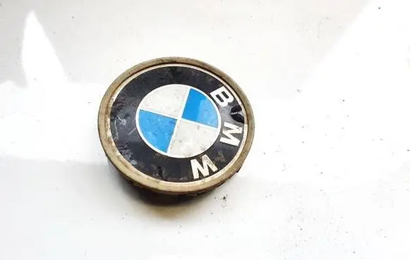BMW 5 E39 Original wheel cap 6768640