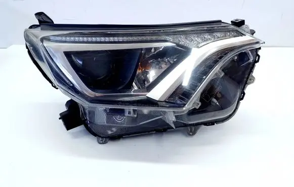 Toyota RAV 4 (XA40) Headlight/headlamp W3049