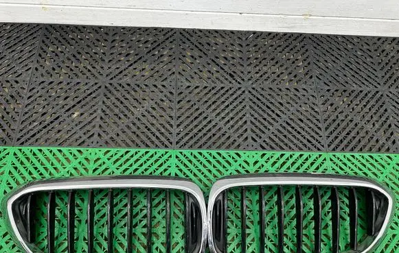BMW 5 G30 G31 G38 Front grill 8070469 8070471 7473691