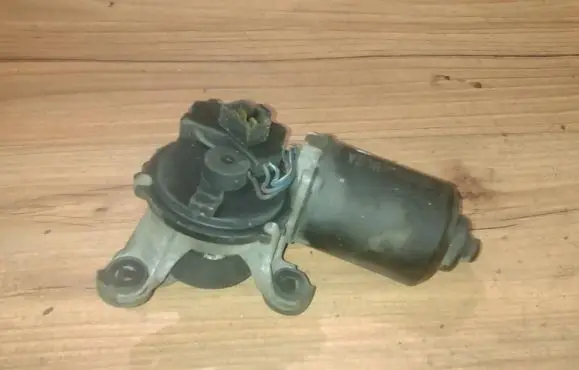 Mazda 323 F Wiper motor
