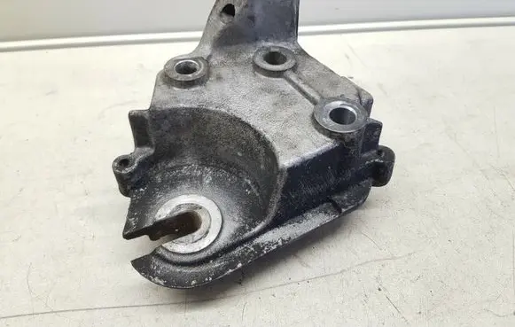 Citroen Jumpy Engine mounting bracket 9645030780