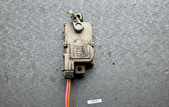 Nissan Patrol Y60 Front door lock 8055005J01