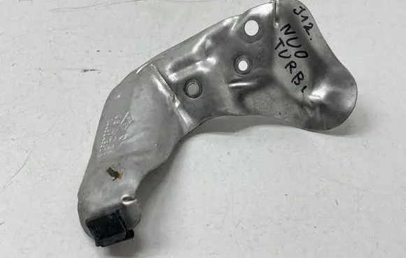 Nissan Qashqai J12 Exhaust heat shield 144504352R 05RNZ21