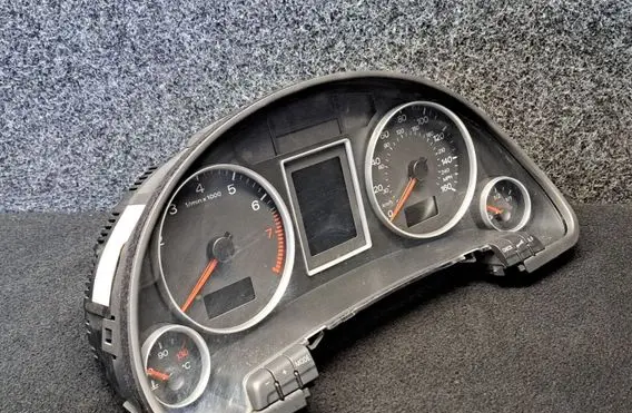 Audi A4 S4 B6 8E 8H Speedometer (instrument cluster) 8E0920950R
