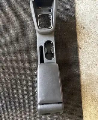 Volkswagen Jetta VI Armrest 5C6864207 5C7863241C