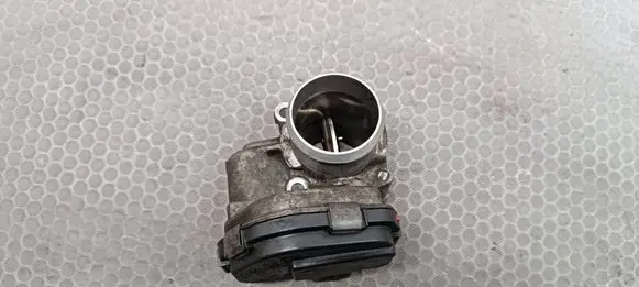 Peugeot 508 Throttle valve 28275019 SN01918