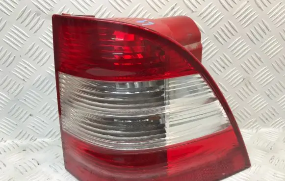 Mercedes-Benz ML W163 Rear/tail lights A1638202064