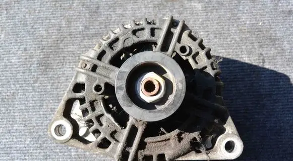 Opel Astra H Generator/alternator 012442502455556069
