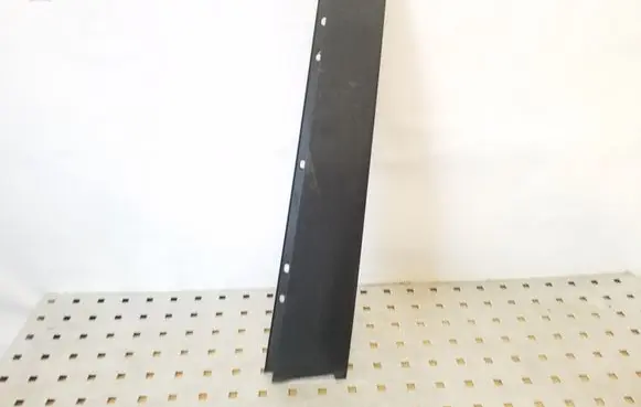 Front door glass trim molding