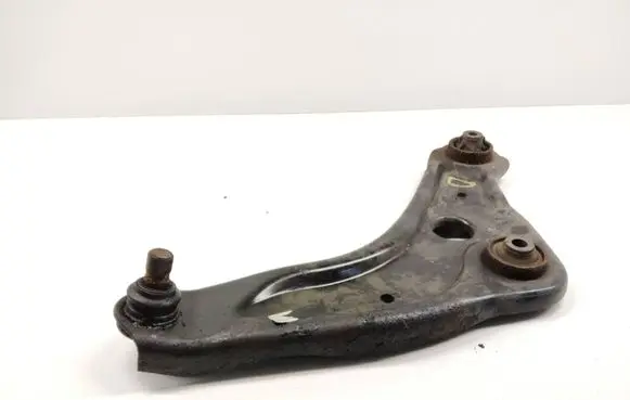 Nissan Qashqai Front lower control arm/wishbone