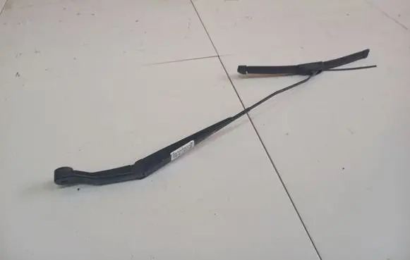 Honda Jazz Front wiper blade arm