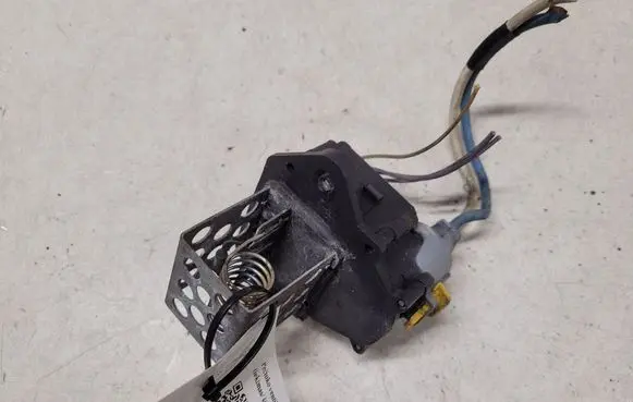Citroen C4 I Picasso Heater blower motor/fan resistor 8241005 9658508980