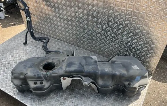 Audi Q7 4M Fuel tank 4M0201021EK
