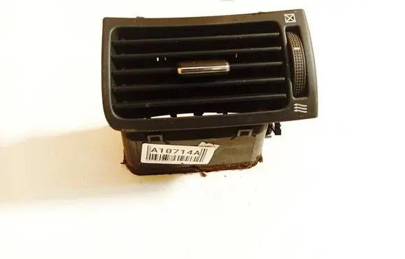 Toyota Avensis T250 Dash center air vent grill