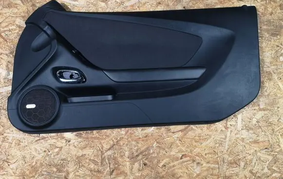 Chevrolet Camaro Front door card panel trim
