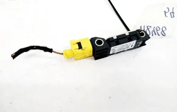 Audi A3 S3 8P Airbag deployment crash/impact sensor 4B0959643E