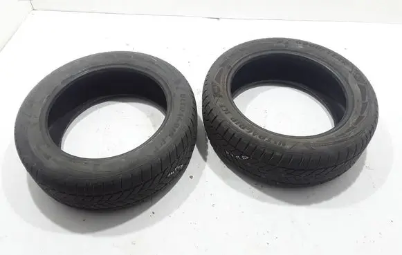 Volvo XC90 R19 summer tire 23555R19