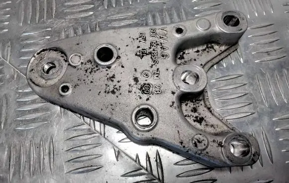 Seat Ibiza IV (6J,6P) Engine mounting bracket 6Q0199185S