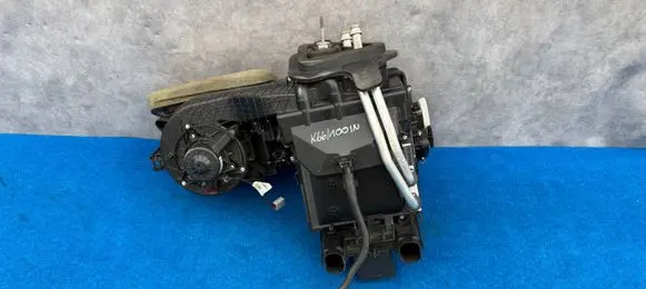 Opel Insignia A Interior heater climate box assembly 13378242