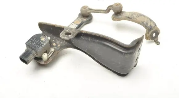 Toyota Prius (XW30) Headlight/headlamp level sensor 