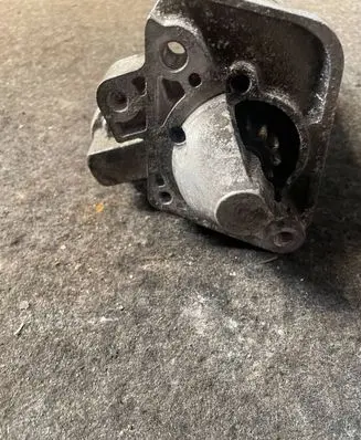 Renault Laguna III Starter motor 8200584675A M000T87881
