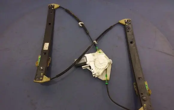 Audi A8 S8 D4 4H Front door window regulator with motor 4H0837461A