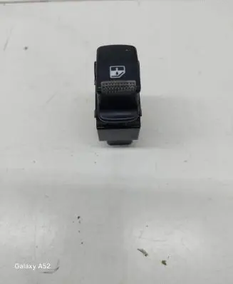 KIA Sorento Electric window control switch HYUNDA1K1A