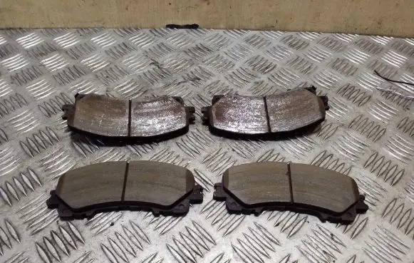 Nissan X-Trail T32 Brake pads (front) 