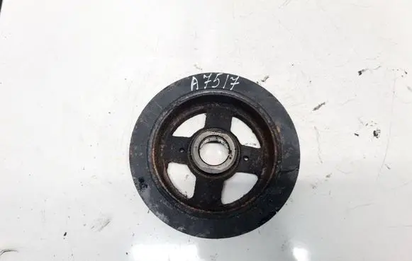 Nissan Almera N16 Crankshaft pulley