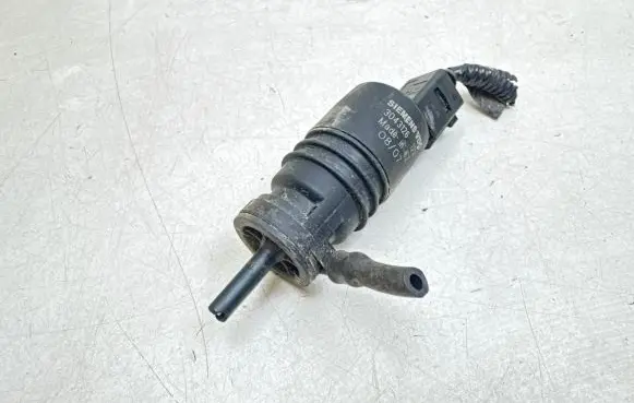Windscreen/windshield washer pump