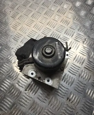 Volvo S70 V70 V70 XC ABS Pump 9472094