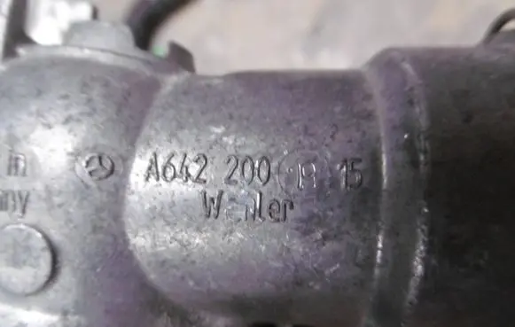 Mercedes-Benz S W221 Thermostat/thermostat housing A6422001915