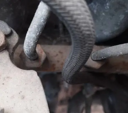 Volvo V50 Fuel main line pipe