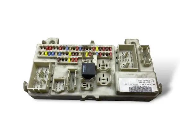 Ford C-MAX I Fuse box set 4M5T14A073BJ 6M5T14014BGA