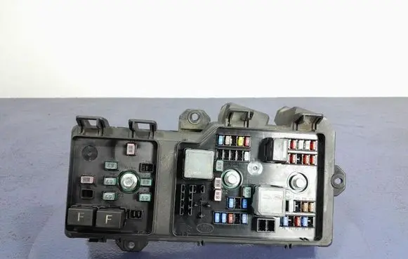 Land Rover Range Rover Evoque L538 Fuse box set R8D2-14A073-AA