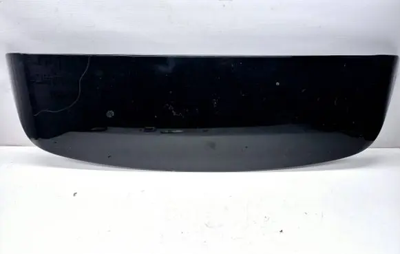 Tailgate/trunk spoiler