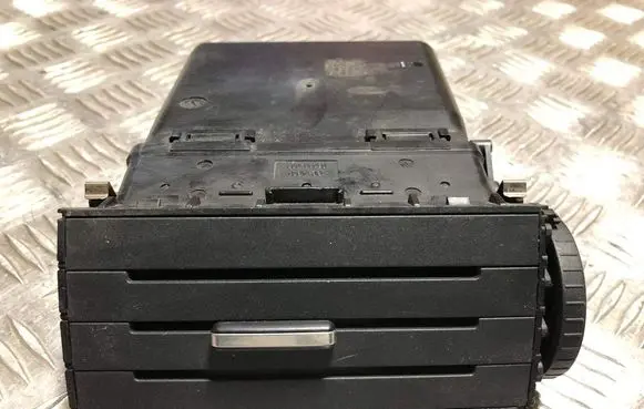Ford Focus C-MAX Dash center air vent grill 3M51R014L21BC 05258004