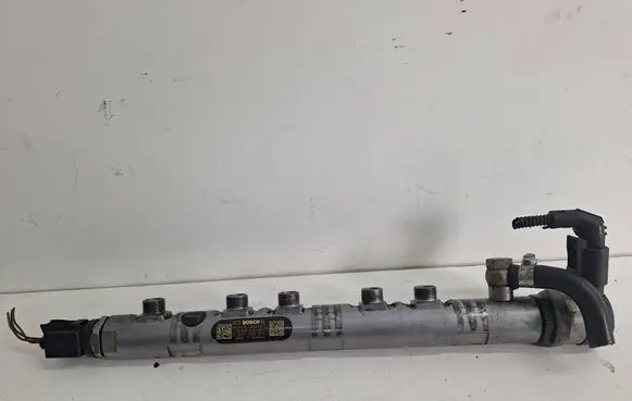 BMW 5 E60 E61 Fuel main line pipe 78912901