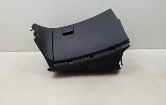 Opel Insignia A Glove box 13308550