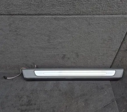 Audi Q7 4M Front sill trim cover 4M0947406