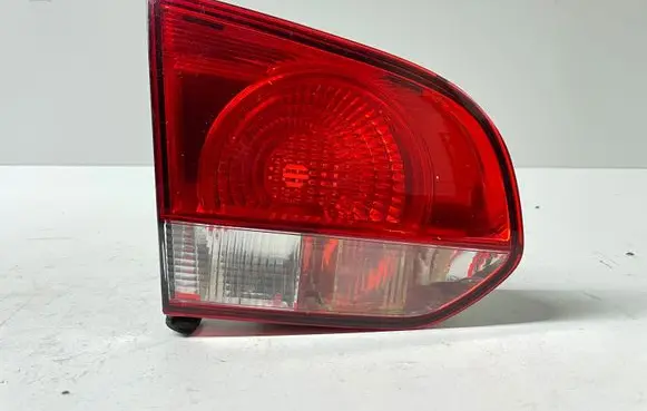 Volkswagen Golf VI Tailgate rear/tail lights