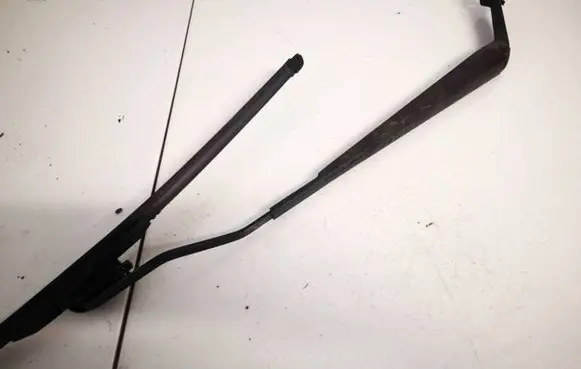 Toyota Corolla E120 E130 Front wiper blade arm