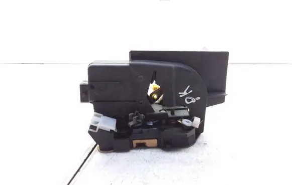 Renault Laguna I Front door lock