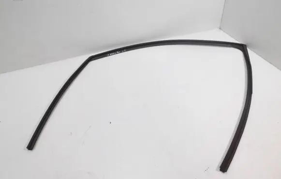 Lexus IS III XE30 Rubber seal front door window/glass 9746857