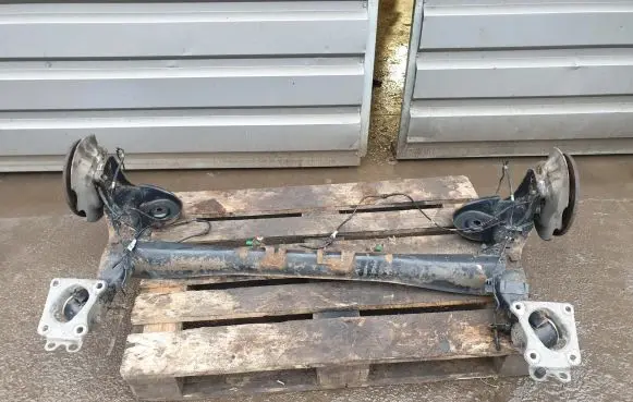 Citroen DS5 Rear axle beam 