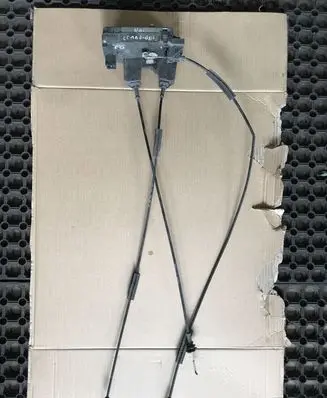 Opel Combo C Rear door lock 13157756